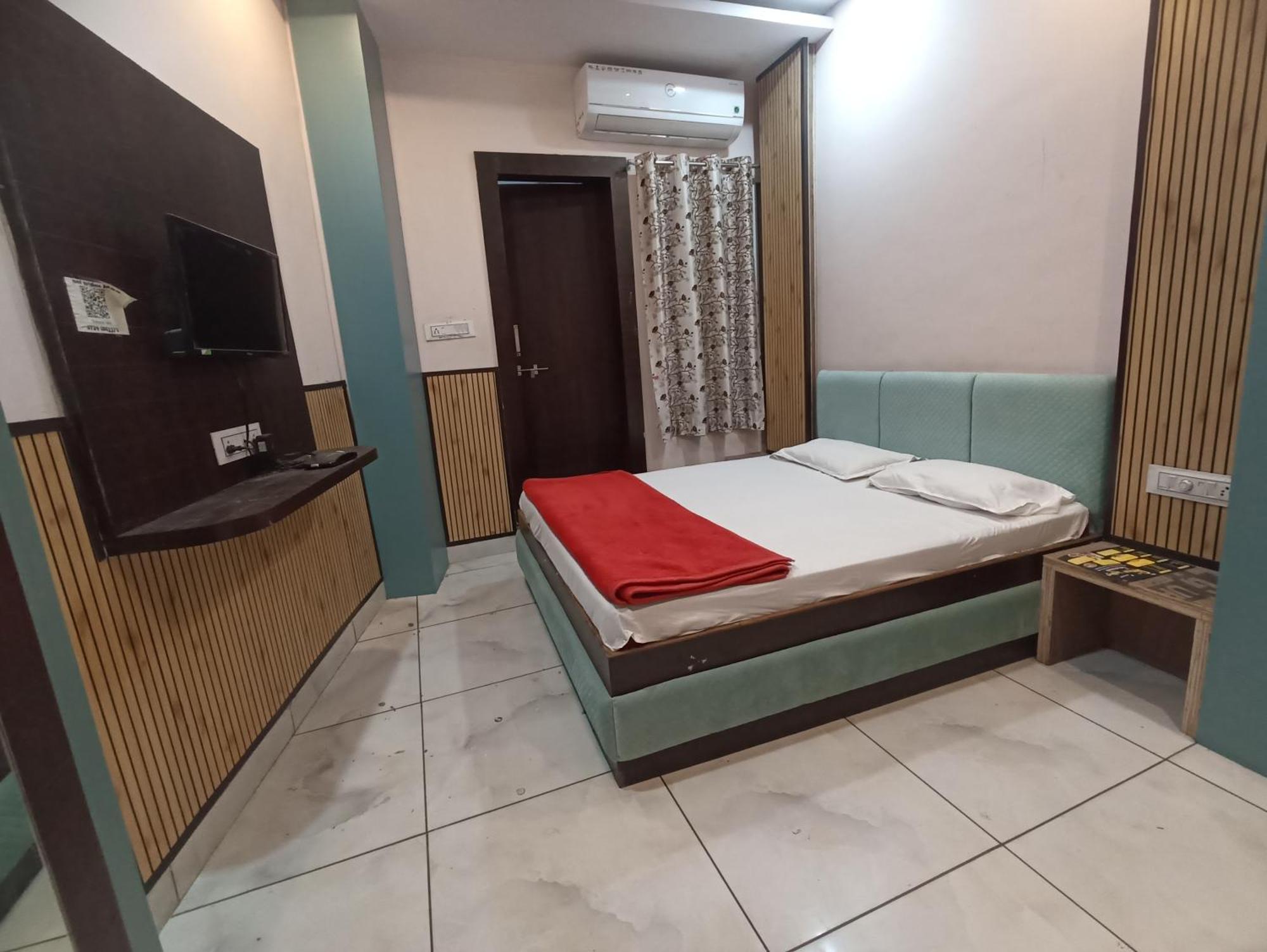 Hotel Shree Krishna Palace Ujjain Exterior foto
